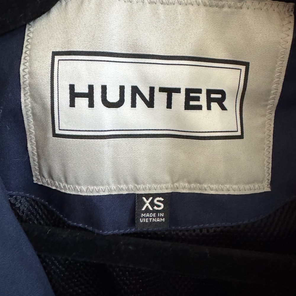 Hunter Women's Navy Blue Jacket NWT XS - Picture 3 of 7